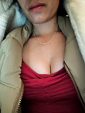 -Lynn- online show from 01.12.26