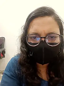 Snapshot of piryasharma005 chatting on 01.07.26 piryasharma005 online show from 01.07.26