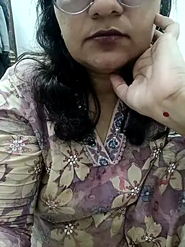 Snapshot of piryasharma005 chatting on 01.13.26 piryasharma005 online show from 01.13.26