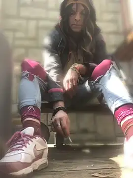 dongoralesko77 online show from 04.22.26