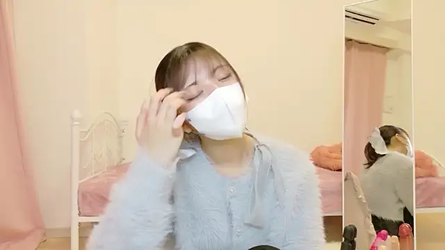 Snapshot of himarichan_v chatting on 02.22.26 himarichan v online show from 02.22.26