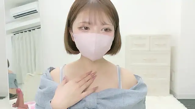 Snapshot of himarichan_v chatting on 03.15.26 himarichan v online show from 03.15.26