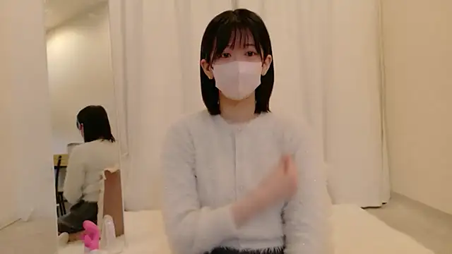 Snapshot of yuruchan_ chatting on 02.15.26 yuruchan online show from 02.15.26