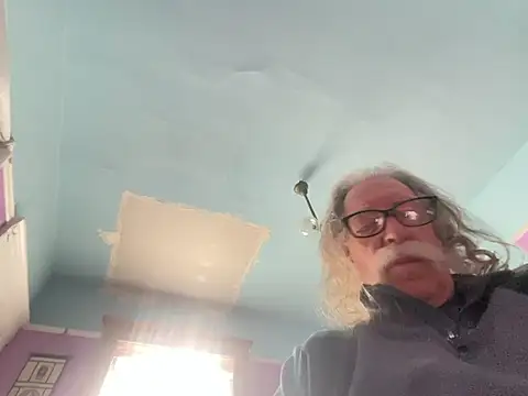 LickYourYoni online show from 02.19.26