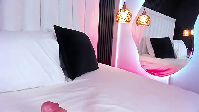 Snapshot of FireDollx chatting on 03.03.26 FireDollx online show from 03.03.26