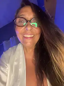 Snapshot of Annalua73 chatting on 01.08.26 Annalua73 online show from 01.08.26