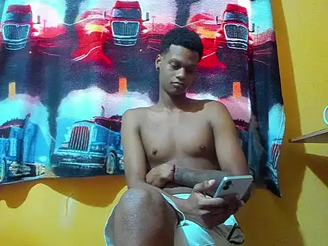 Snapshot of aunstin_mohamme chatting on 02.10.26 aunstin mohamme online show from 02.10.26