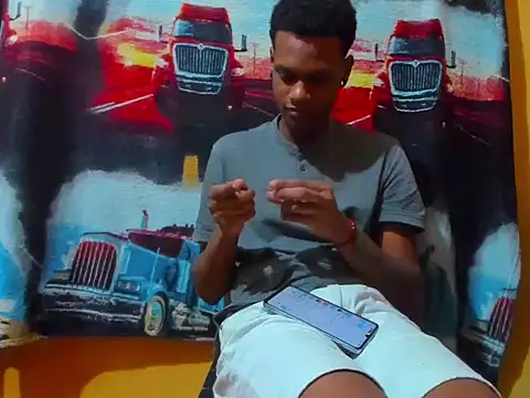 Snapshot of aunstin_mohamme chatting on 02.11.26 aunstin mohamme online show from 02.11.26