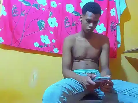 Snapshot of aunstin_mohamme chatting on 02.13.26 aunstin mohamme online show from 02.13.26