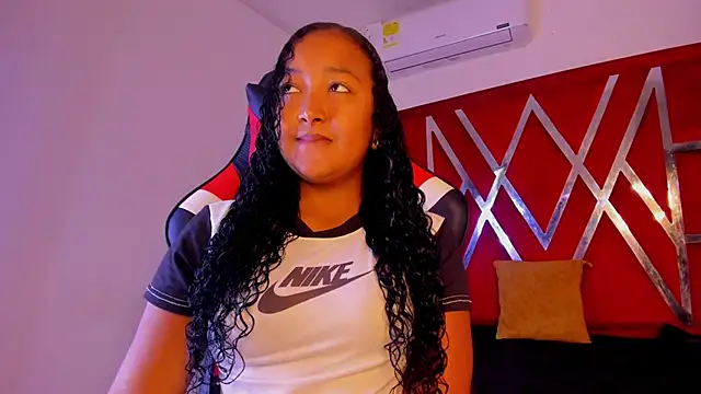 Snapshot of sweetdesireasm chatting on 02.06.26 sweetdesireasm online show from 02.06.26