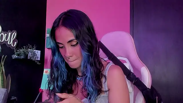 azula lillet online show from 02.21.26