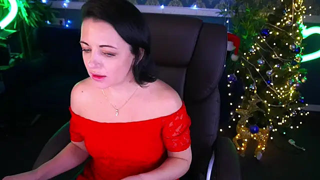 Dafni Monn online show from 01.02.25