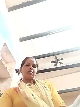 Snapshot of Hasmi_hot09 chatting on 04.14.26 Hasmi hot09 online show from 04.14.26