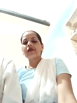 Snapshot of Hasmi_hot09 chatting on 04.30.26 Hasmi hot09 online show from 04.30.26