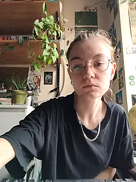 Snapshot of Shy_Bamby chatting on 06.26.26 Shy Bamby online show from 06.26.26