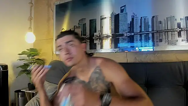 Snapshot of elliot_colton chatting on 07.19.26 elliot colton online show from 07.19.26