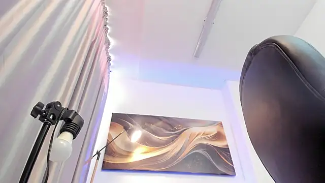 Britney Cortez online show from 04.01.26