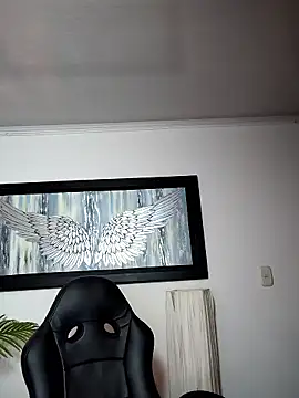 Snapshot of VictoriaPaker chatting on 01.12.26 VictoriaPaker online show from 01.12.26