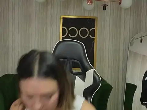 Snapshot of zarcasutra_t chatting on 01.14.26 zarcasutra t online show from 01.14.26