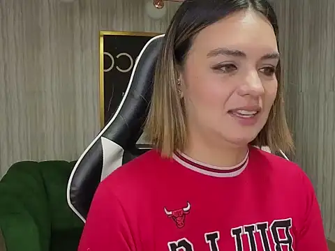 Snapshot of zarcasutra_t chatting on 01.15.26 zarcasutra t online show from 01.15.26