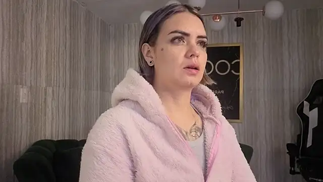 Snapshot of zarcasutra_t chatting on 03.02.26 zarcasutra t online show from 03.02.26