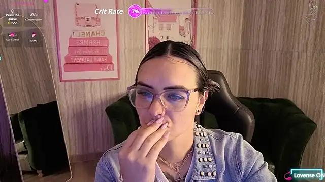 Snapshot of zarcasutra_t chatting on 05.07.26 zarcasutra t online show from 05.07.26