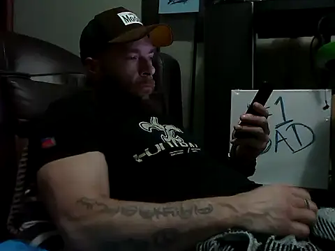 Snapshot of Numba1dad_ chatting on 01.08.26 Numba1dad online show from 01.08.26