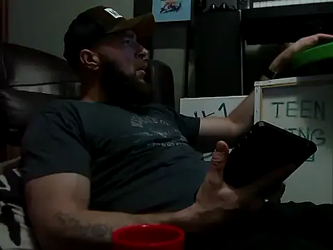 Snapshot of Numba1dad_ chatting on 01.13.26 Numba1dad online show from 01.13.26