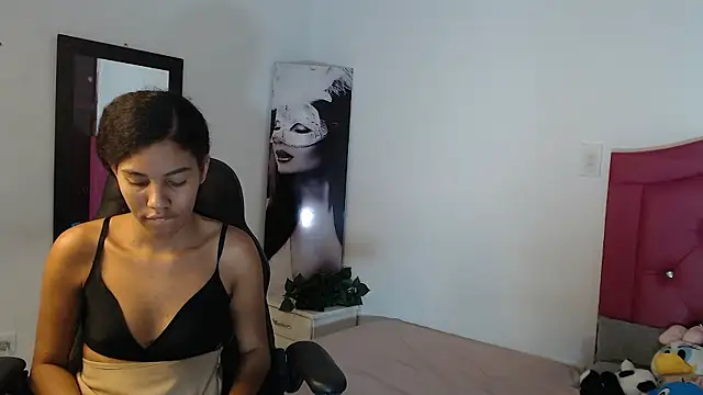 Snapshot of Ebony_foxxx chatting on 01.08.26 Ebony foxxx online show from 01.08.26