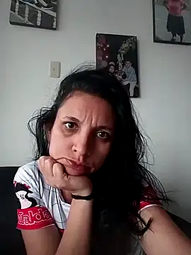 Snapshot of mariana_santacoloma chatting on 06.22.26 mariana santacoloma online show from 06.22.26