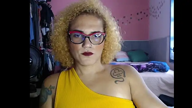 Queen Domme de paus online show from 02.02.26
