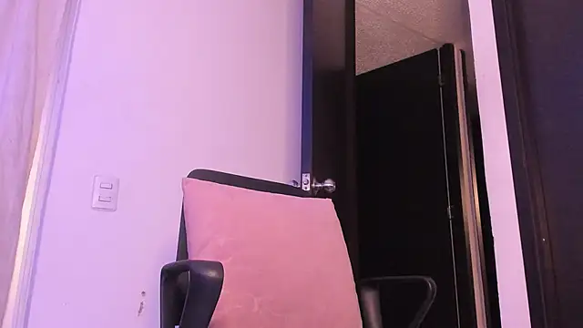 Davis Axel online show from 01.10.26