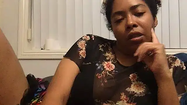 Snapshot of TechnoGoddessxxx chatting on 06.10.26 TechnoGoddessxxx online show from 06.10.26