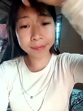 Snapshot of Mayly_lucky2 chatting on 04.22.26 Mayly lucky2 online show from 04.22.26