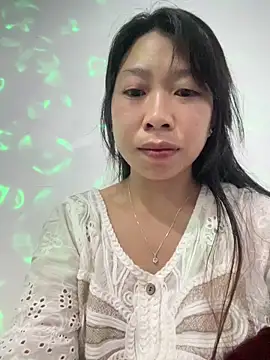 Snapshot of Mayly_lucky2 chatting on 05.06.26 Mayly lucky2 online show from 05.06.26