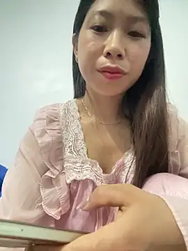 Snapshot of Mayly_lucky2 chatting on 05.18.26 Mayly lucky2 online show from 05.18.26