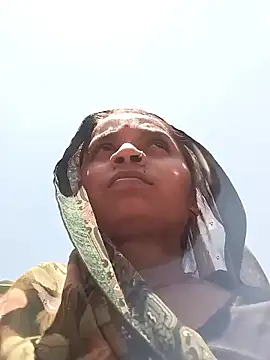 Snapshot of Hirdesh_sahu chatting on 04.21.26 Hirdesh sahu online show from 04.21.26