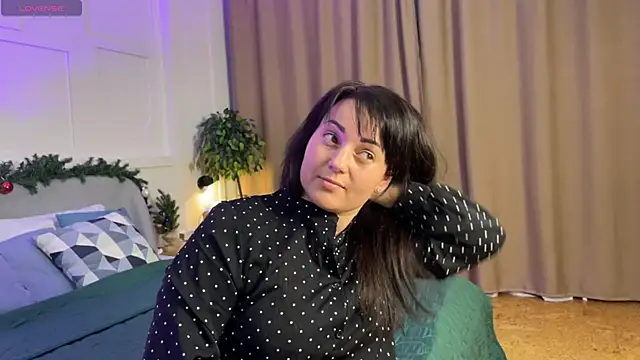  SilkyShadow  online show from 01.12.26