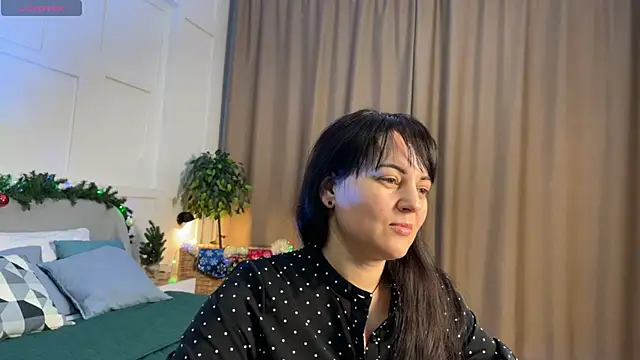  SilkyShadow  online show from 01.15.26