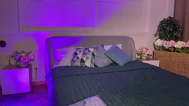  SilkyShadow  online show from 02.13.26