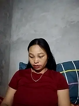 Snapshot of miray- chatting on 04.22.26 miray- online show from 04.22.26