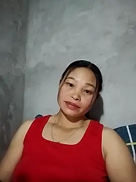 Snapshot of miray- chatting on 04.30.26 miray- online show from 04.30.26