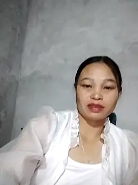 Snapshot of miray- chatting on 05.07.26 miray- online show from 05.07.26