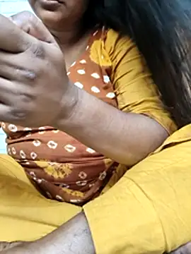 Snapshot of Desi_Nil_pori chatting on 04.18.26 Desi Nil pori online show from 04.18.26