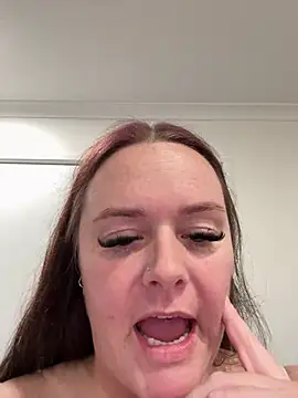 carinabro10 online show from 05.16.26