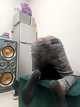 Snapshot of Winterslender chatting on 03.08.26 Winterslender online show from 03.08.26