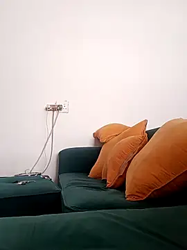 Snapshot of Winterslender chatting on 03.10.26 Winterslender online show from 03.10.26