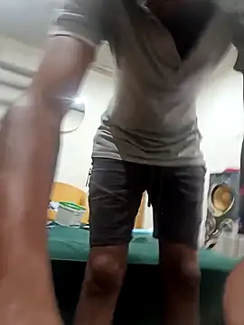 Snapshot of Winterslender chatting on 03.24.26 Winterslender online show from 03.24.26