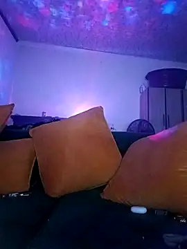 Snapshot of Winterslender chatting on 04.04.26 Winterslender online show from 04.04.26