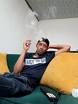 Snapshot of Winterslender chatting on 04.07.26 Winterslender online show from 04.07.26